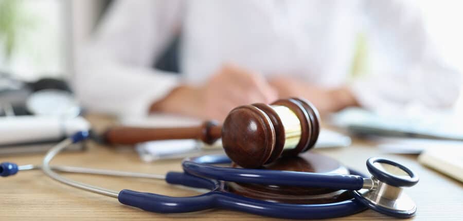 como denunciar una negligencia medica
