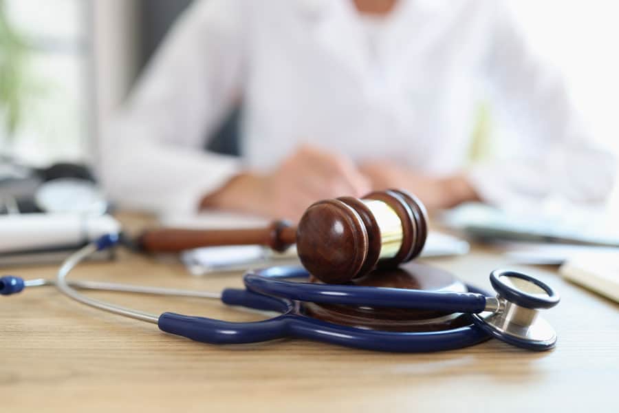 como denunciar una negligencia medica